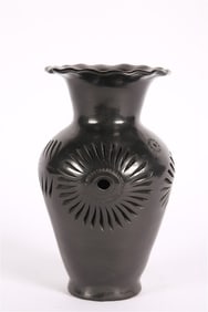 Barro Negro Incised Vase