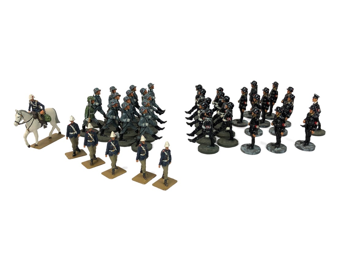 40 Unbranded Painted Metal Soldier Figurines: Possibly Elastolin. Unbranded.