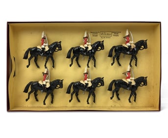 W. Britain 459995 British Soldiers Lifeguards (2)