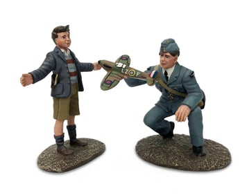 W. Britain 25027 - WWII RAF Pilot w/ Child