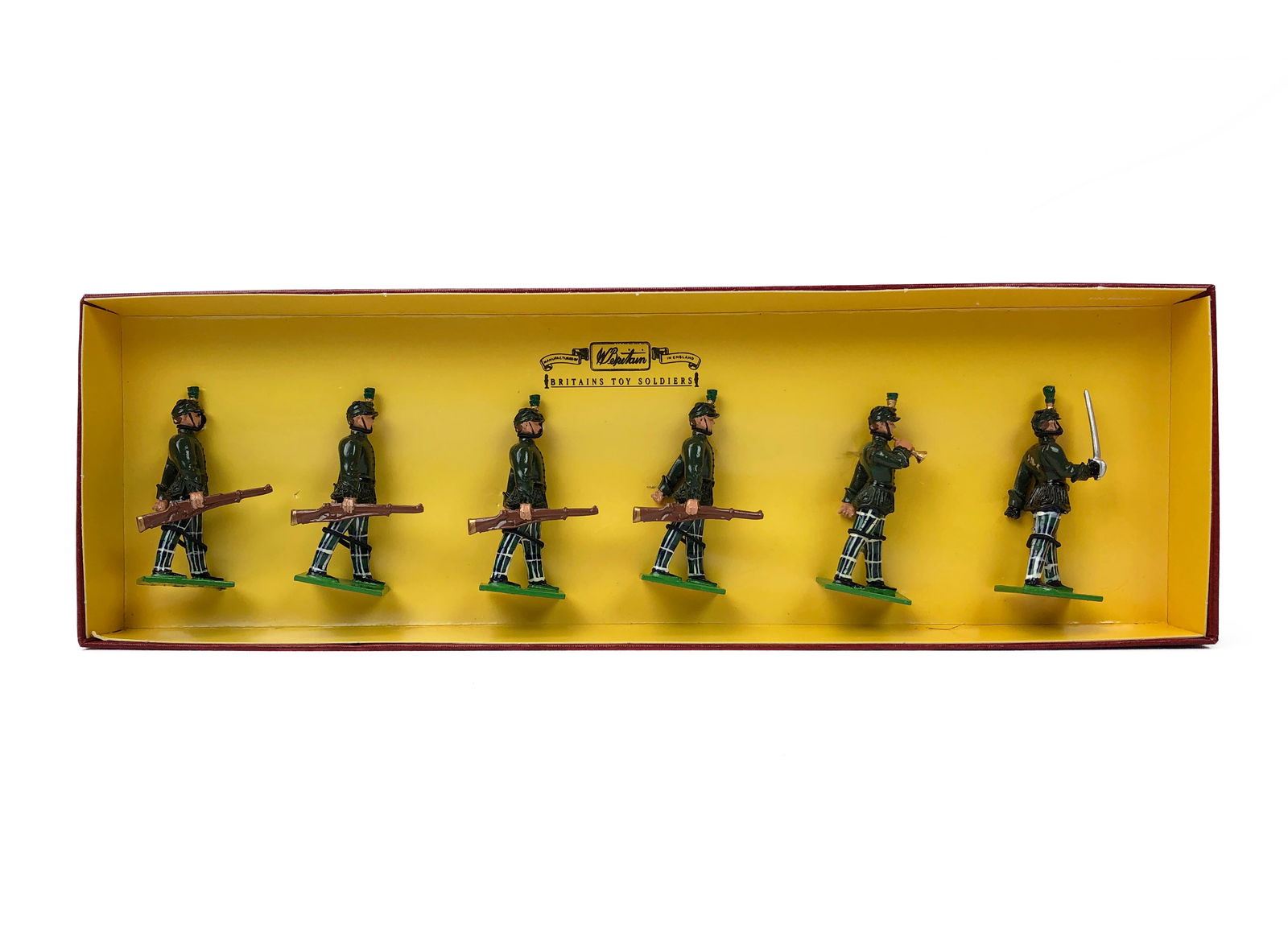 W. Britain 8963 - The Cameronians - 26th & 90th: The Cameronians - Scottish Rifles - 26th & 90th FootPainted metal.Complete in box.