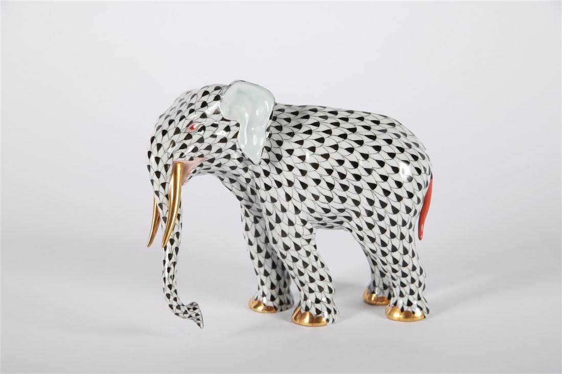 Herend, Porcelain Black Fishnet Elephant (1 of 10)