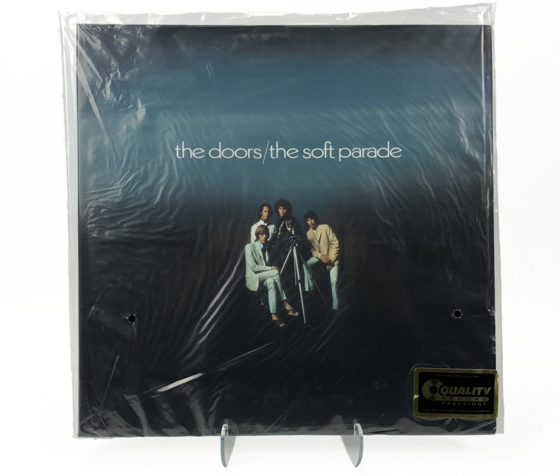 Analogue Productions The Doors/The Soft Parade: Analogue Productions. The Doors/The Soft Parade. Still sealed in original loose bag. Perforation intact.