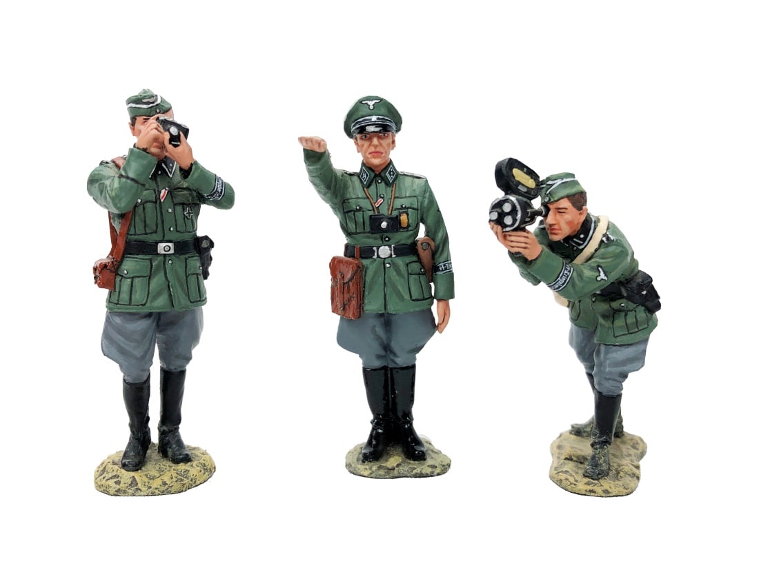 King & Country - WS107 German War Correspondents: Painted metal. Complete in box. Retired.