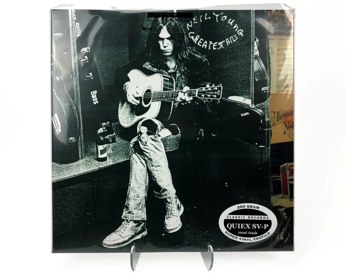 Classic Records Neil Young/Greatest Hits: Classic Records. Quiex SV-P. Neil Young/Greatest Hits. Sealed in original plastic. 200 gram.