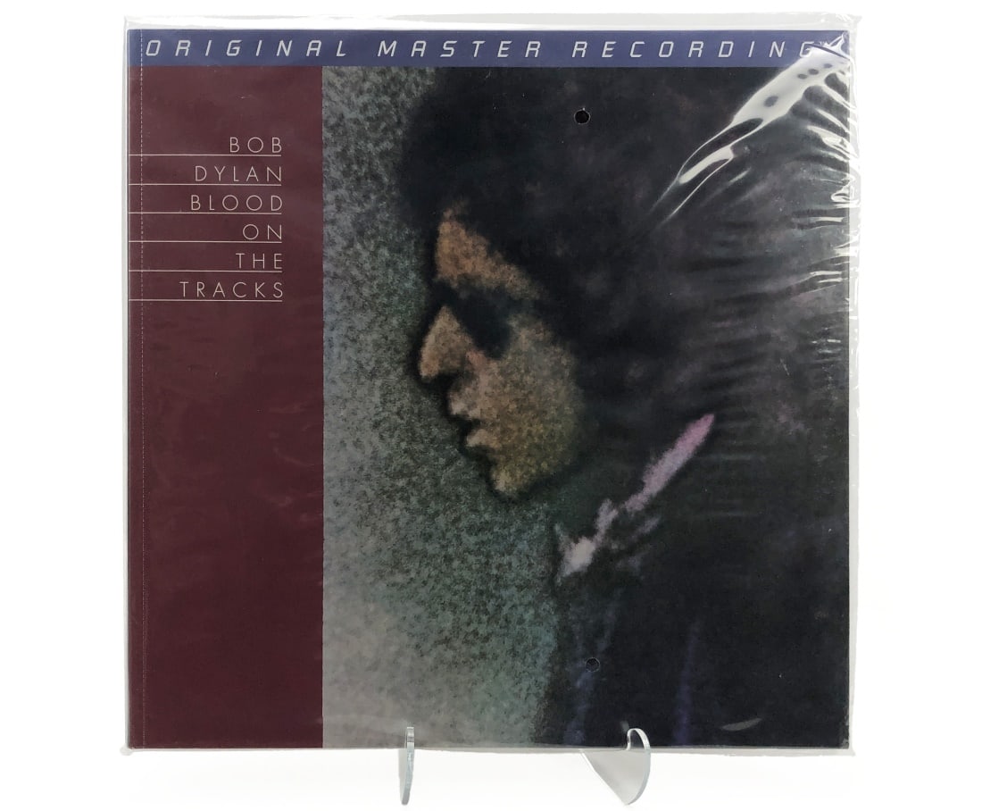 MFSL Bob Dylan/Blood On The Tracks: Mobile Fidelity Sound Lab. Bob Dylan/Blood On The Tracks. Still sealed in original loose bag. Perforation intact. Special limited edition No. 4386.
