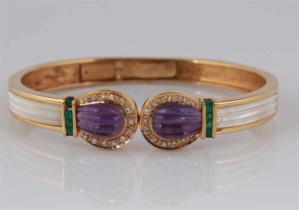 18k Yellow Gold Ribbed Design Bangle Bracelet (1 of 5)