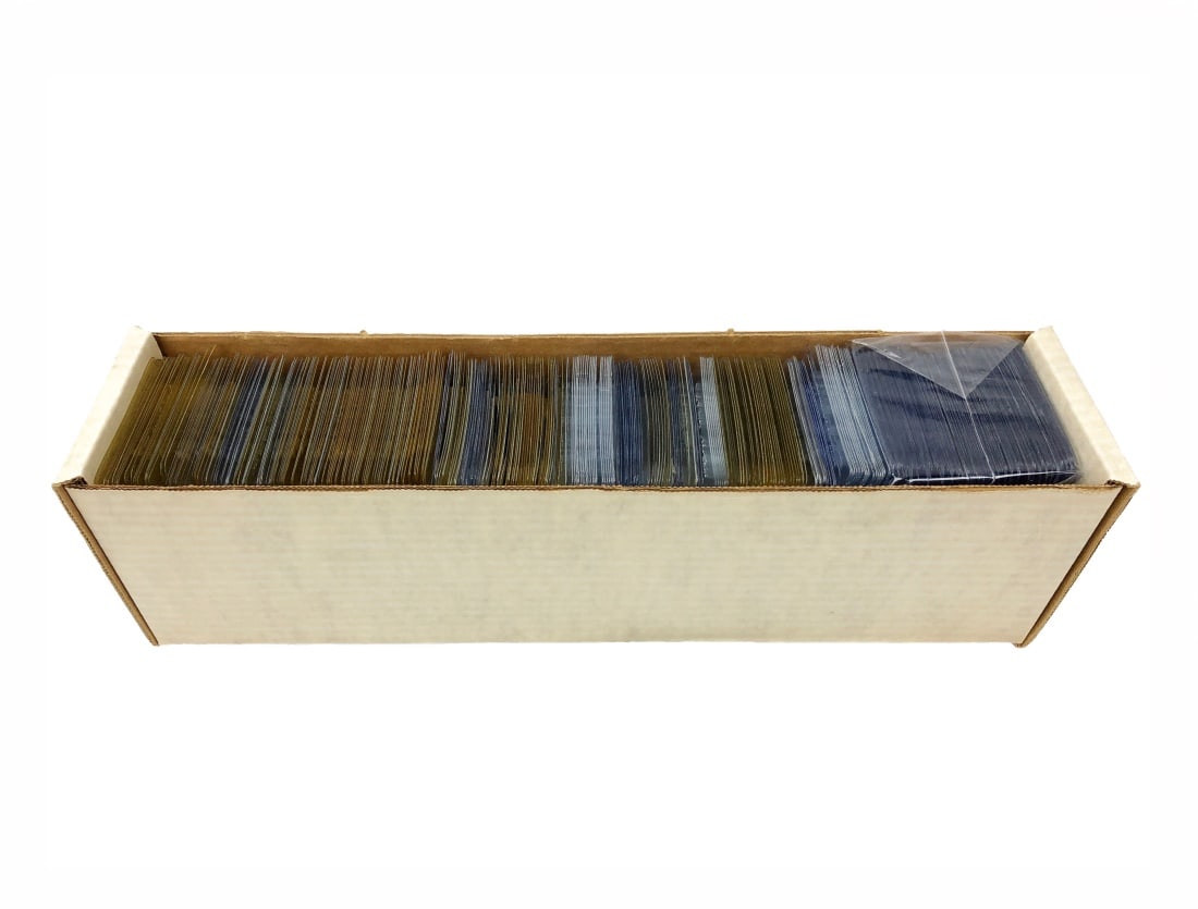300+ Sleeved '71 - '72 Topps Baseball Cards in Box: Over 300+ various Topps Baseball cards from the 1971 and '72 MLB seasons in a collector's box.