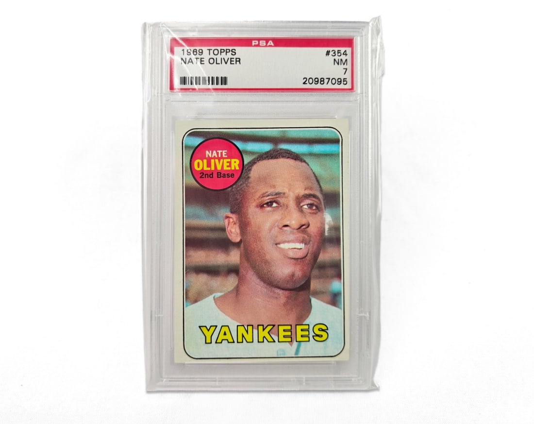 1969 Topps Nate Oliver Baseball Card - PSA 7 (1 of 2)
