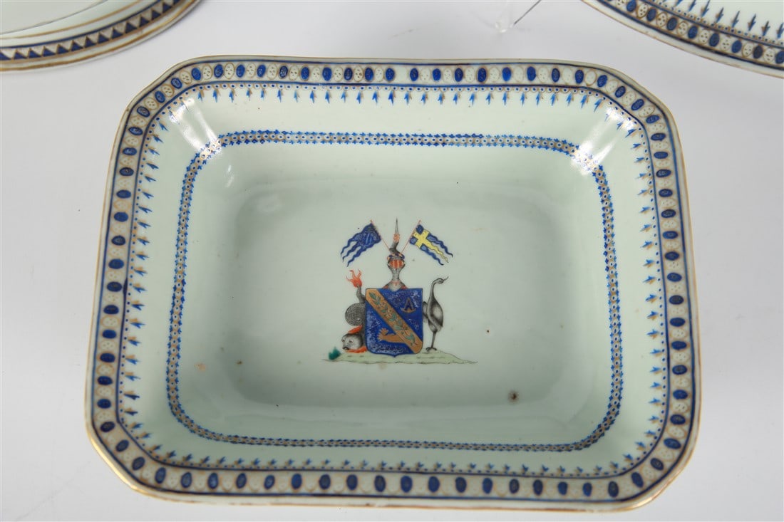 Chinese Export Armorial Serving Dish Set - 3