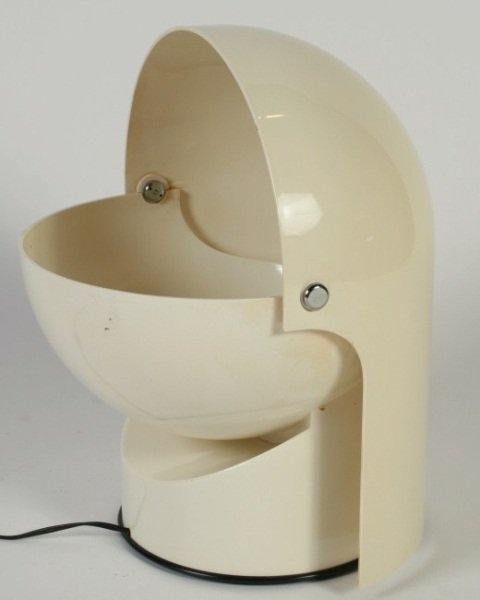Gae Aulenti Pileo Table Lamp, C. 1970: Gae Aulenti Pileo table lamp by Artemide. Italian, circa 1970. Designed by Gae Aulenti. Molded plastic and chromed metal. Molded manufacturer's mark to base. Height 21", width 14".