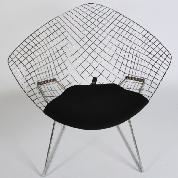 Harry Bertoia Diamond Chair by Knoll: Harry Bertoia diamond chair. American, 20th century. Made by Knoll. Steel wire frame with black vinyl seat pad. Height 30 1/2", width 33", depth 28".