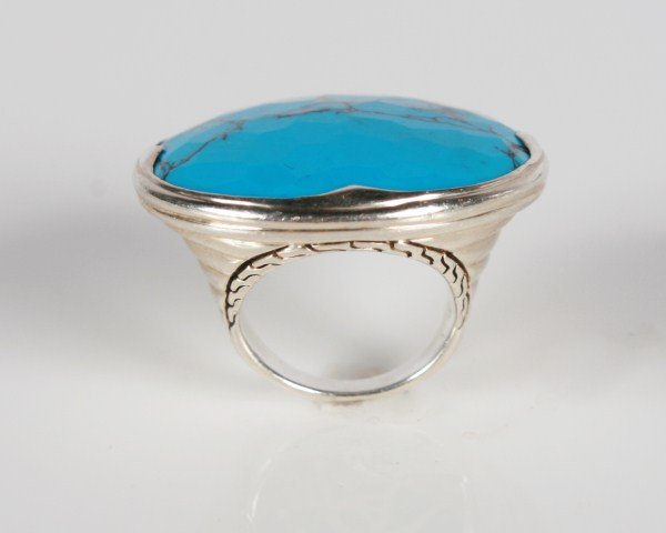 John Hardy Batu Bedeg Round Turquoise Ring: John Hardy Batu Bedeg sterling ring set with round, faceted turquoise. 20th century. Ring size 6 1/2 - 7. Total weight 22.1 grams.