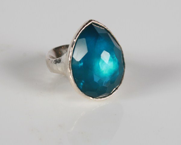 Ippolita Wonderland Teardrop Ring: Ippolita Wonderland Teardrop ring. 20th century. Sterling silver ring set with faceted quartz doublet backed with mother-of-pearl. Total weight 20.5 grams.