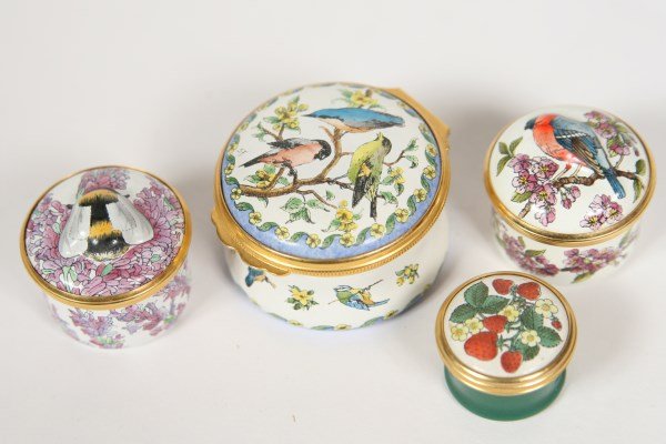 Group of 4 Halcyon Days Diminutive Lidded Boxes: Group of four Halcyon Days diminutive lidded boxes. 20th century. Each having "Halcyon Days" stamp to bottom. Height of tallest 1", diameter of largest 1 5/8".