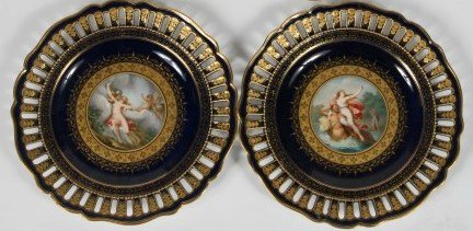 Set of Two Meissen Porcelain Cabinet Plates (1 of 3)