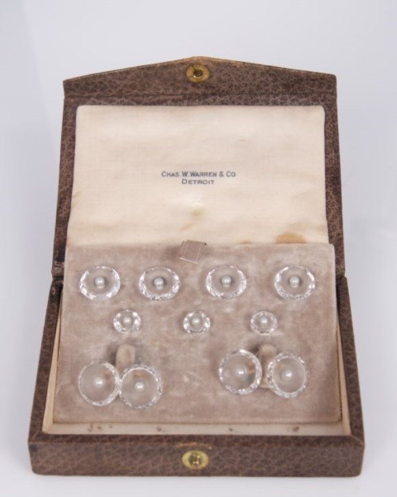 Gent's Nine Piece Rock Crystal & Pearl Tuxedo Set (1 of 3)