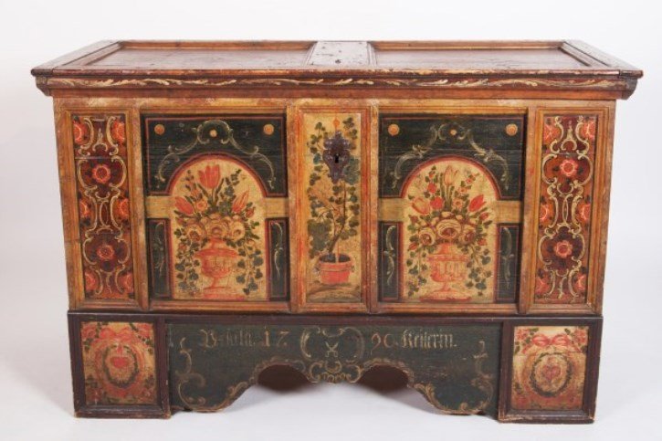 Pennsylvania Dutch Painted Dower Chest (1 of 7)