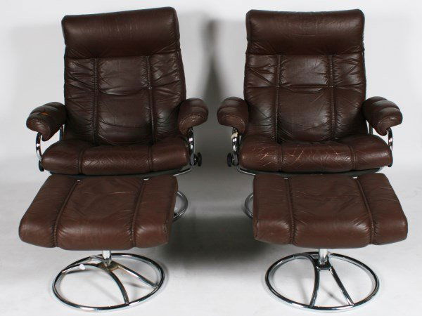 Pair Ekornes Stressless Swivel Lounge Chairs (1 of 2)