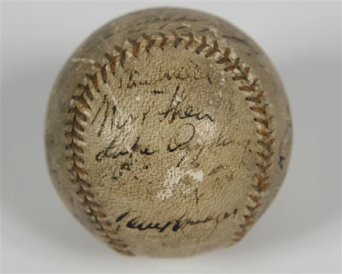 1940s Signed Baseball: 1940s signed baseball with twenty (20) signatures, including: Charles Gehringer, Rudy York, Tom Turner, and Luke Appling.