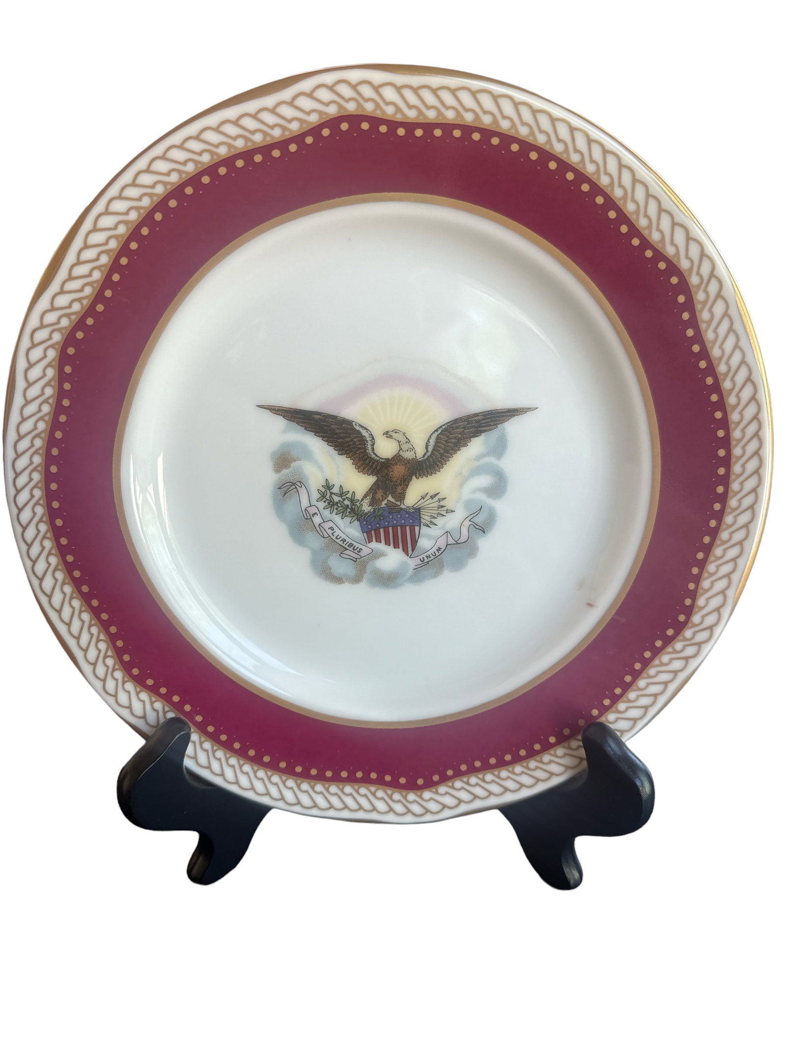 White House Abraham Lincoln Fine China plate Dessert Plate: Presenting a piece from the Woodmere Abraham Lincoln White House Collection, this porcelain plate showcases a distinguished Lincoln pattern. Crafted in China, it exudes elegance with its classic white