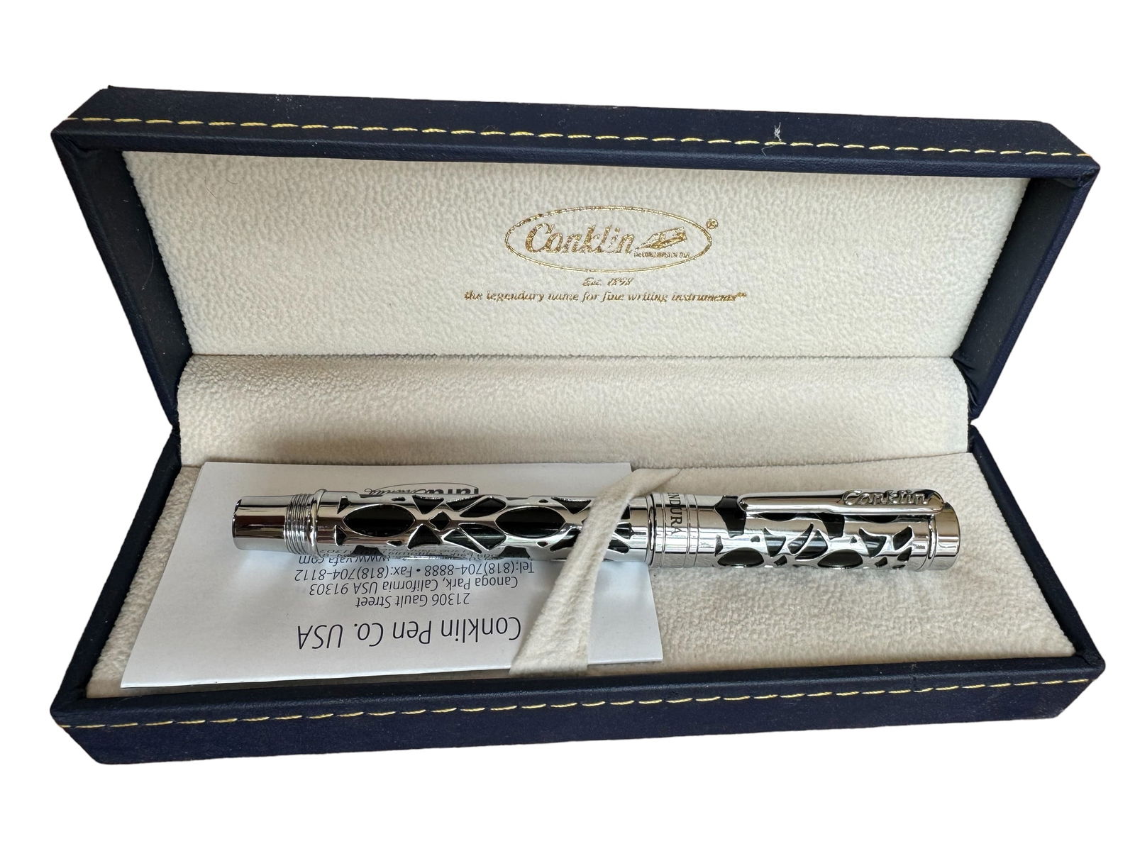 Conklin Endura Deco Crest Black and chrome Fountain pen (1 of 2)