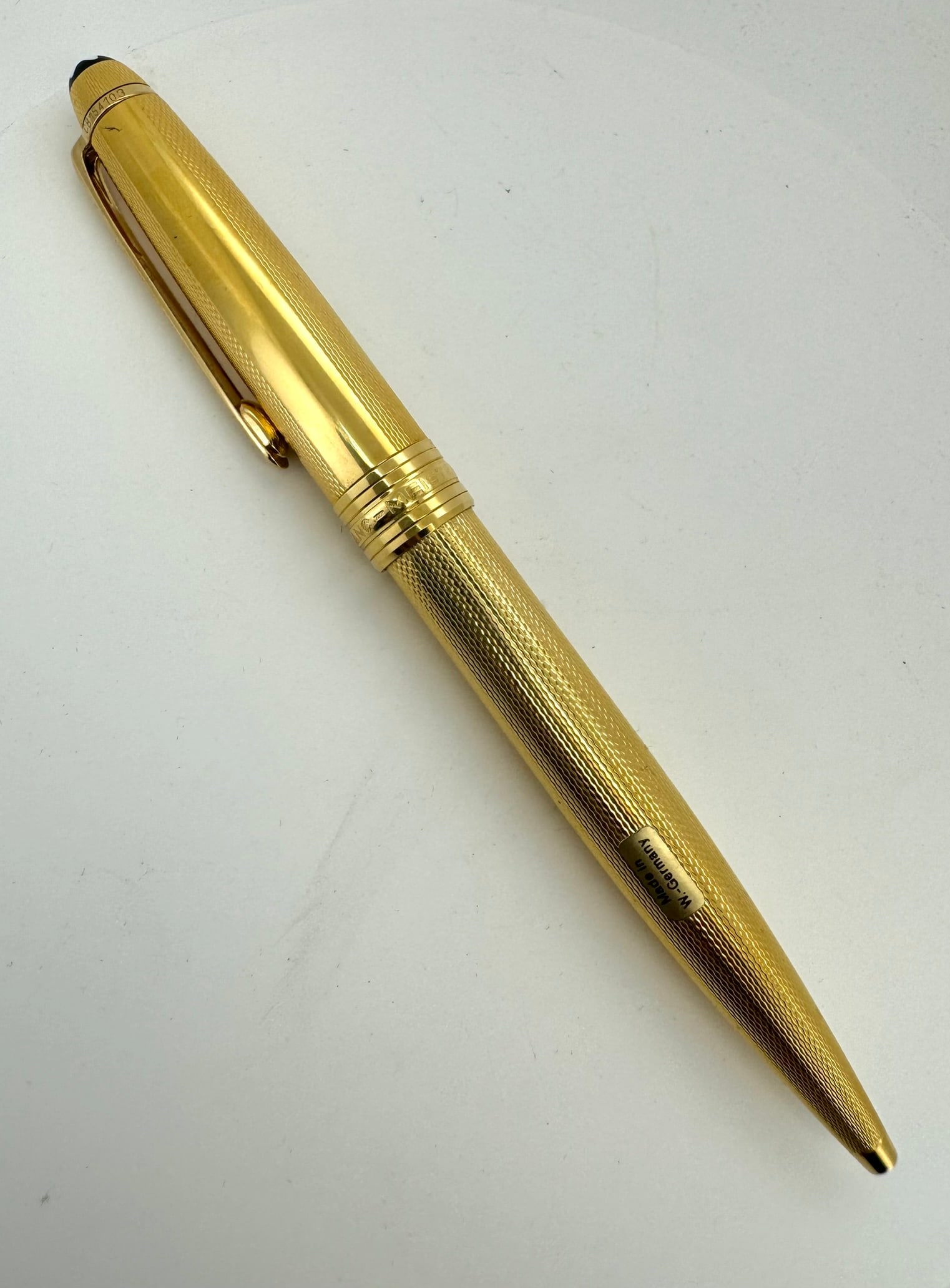 Montblanc Meisterstuck Gold plated ballpoint pen (1 of 4)