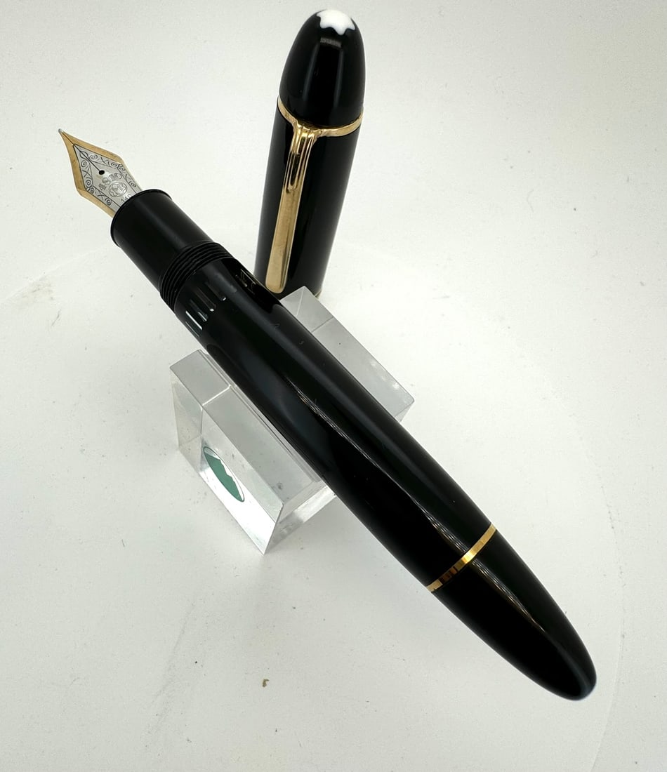 Montblanc Meisterstuck 149 Fountain Pen: Montblanc Fountain Pen 149. 14C nib size Meduim. Item is used. Cap Clip is kind of lose.