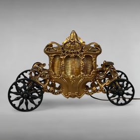 Vintage Cinderella Carriage Slag Glass Novelty Table Lamp