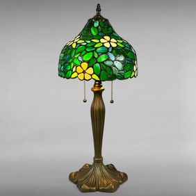 Vintage Tiffany Style Green Floral Stained Glass Table Lamp