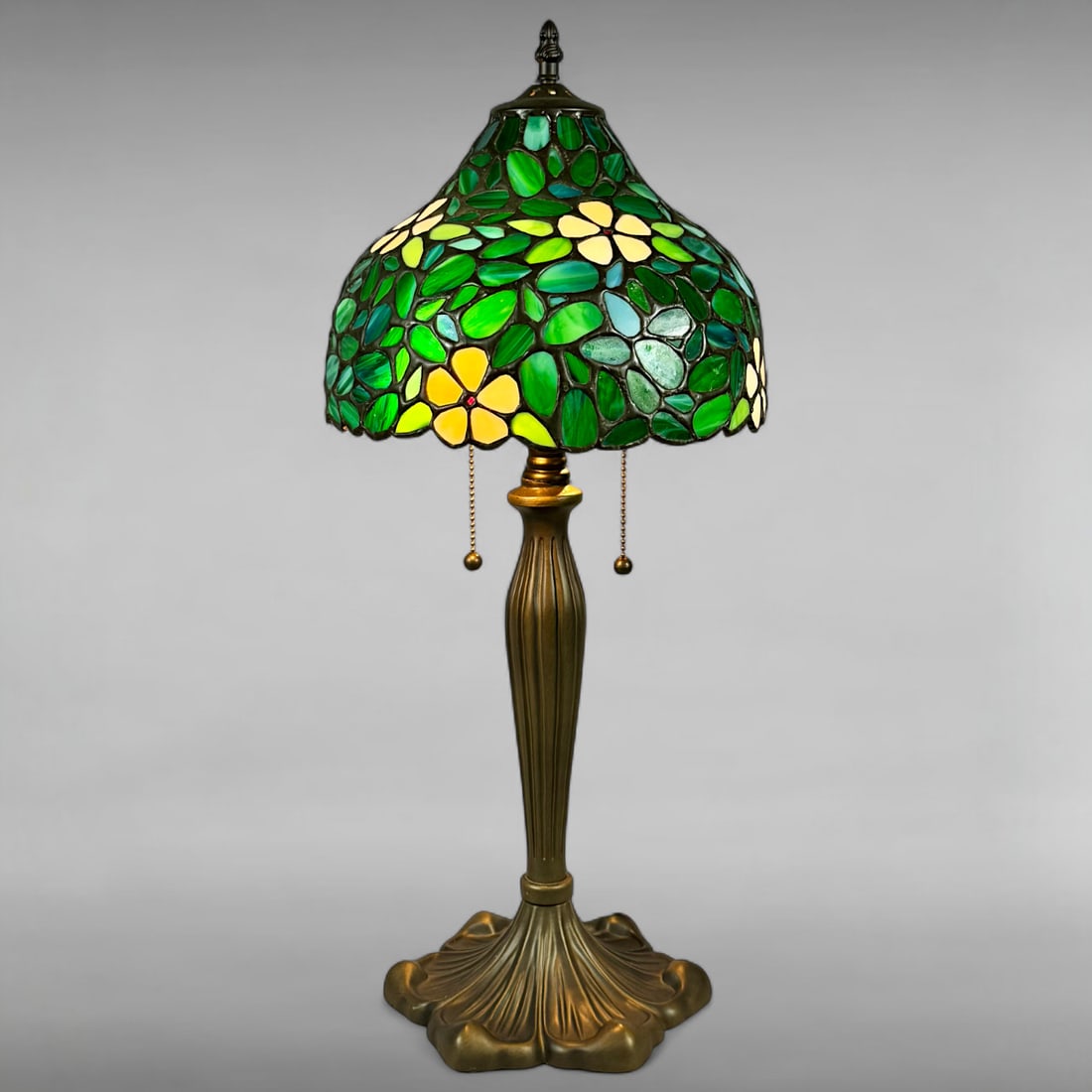 Vintage Tiffany Style Green Floral Stained Glass Table Lamp (1 of 9)