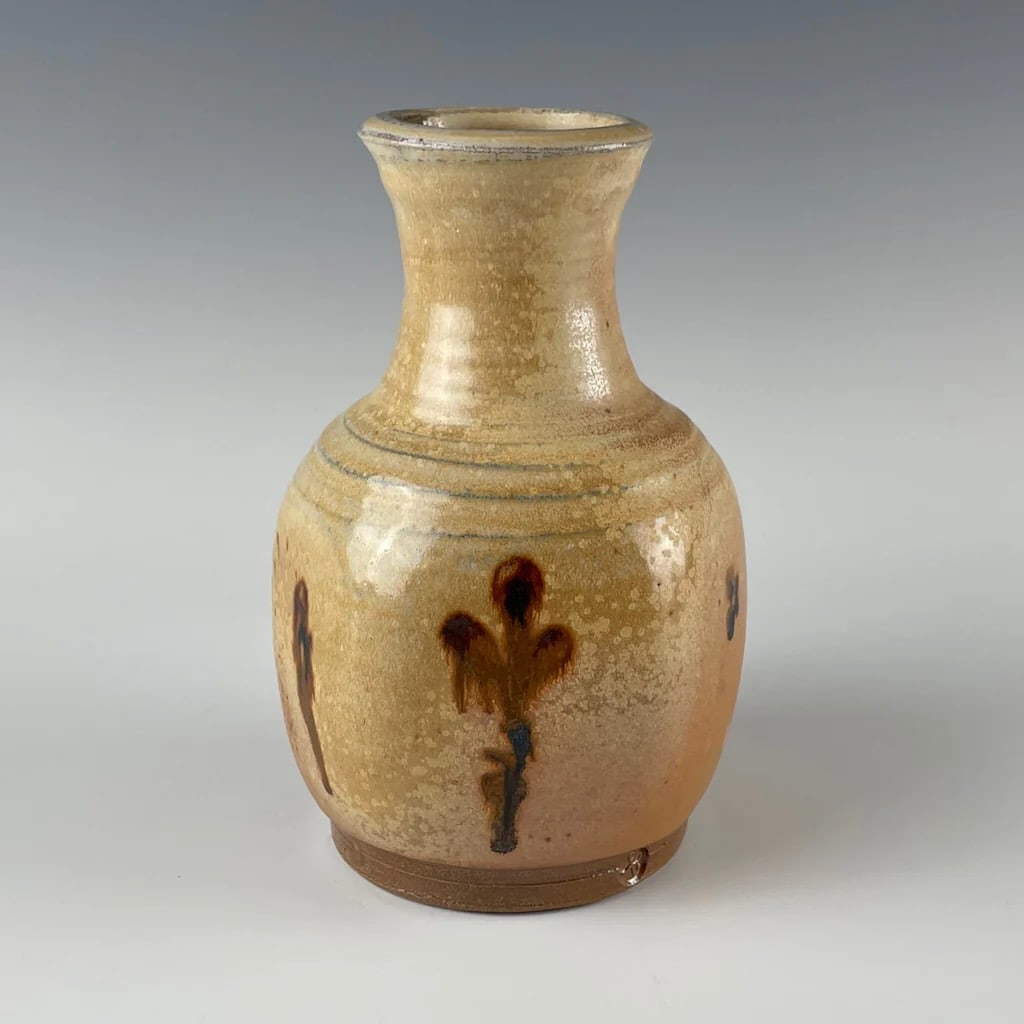 Ray Finch vase, UK (1 of 2)