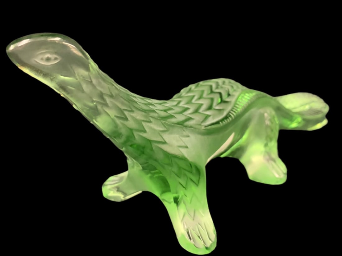 LALIQUE Green Crystal Salamander, 11644 (1 of 5)