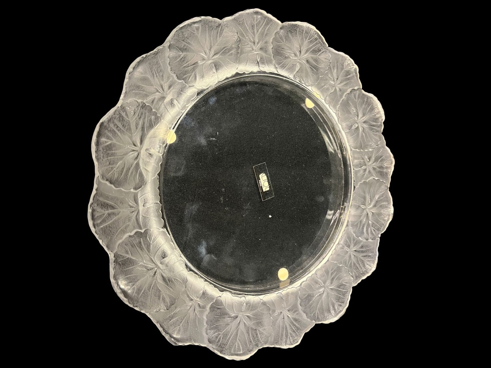 LALIQUE  Honfleur Flat Plate No. 10399 (1 of 7)