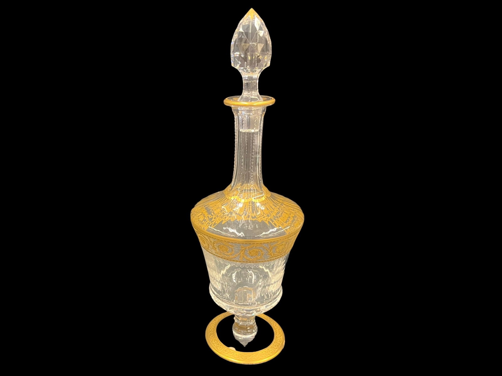 St. Louis Crystal Thistle Gold Decanter: St. Louis Crystal Thistle Gold Decanter Made in France Beautiful Etching Markings: Etched marking Measurements:15.5” T x 5”dia St. Louis Crystal is the first glass manufacturer in France a