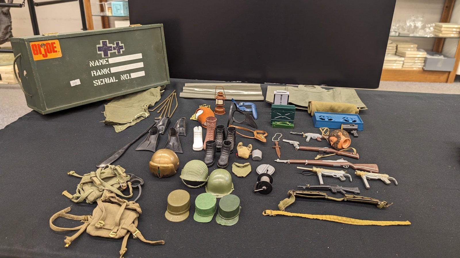 Vintage GI Joe 12" Accessories and Footlocker (1 of 20)