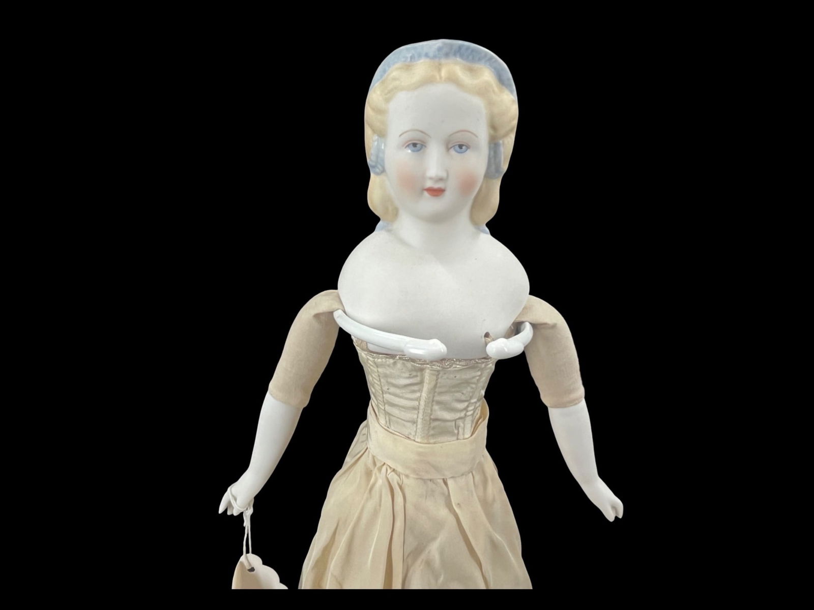 Emma Clear Doll Parian (1 of 20)