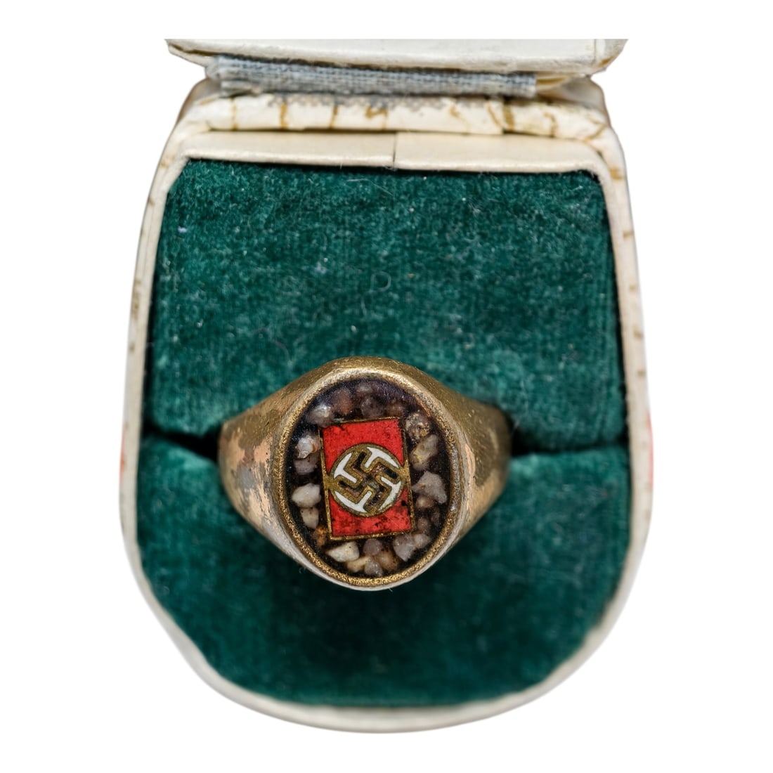 NSDAP Ring in Jeweler Case (1 of 8)