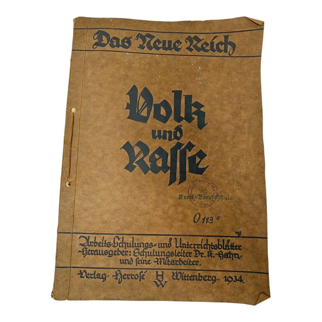 Das Neue Reich – Volk und Rasse The New Reich – People and Race 1934: “Das Neue Reich – Volk und Rasse” (The New Reich – People and Race), 1934Published by Verlag Herrosé, Wittenberg, 1934This is an original 1934 Nazi-era educational and pro