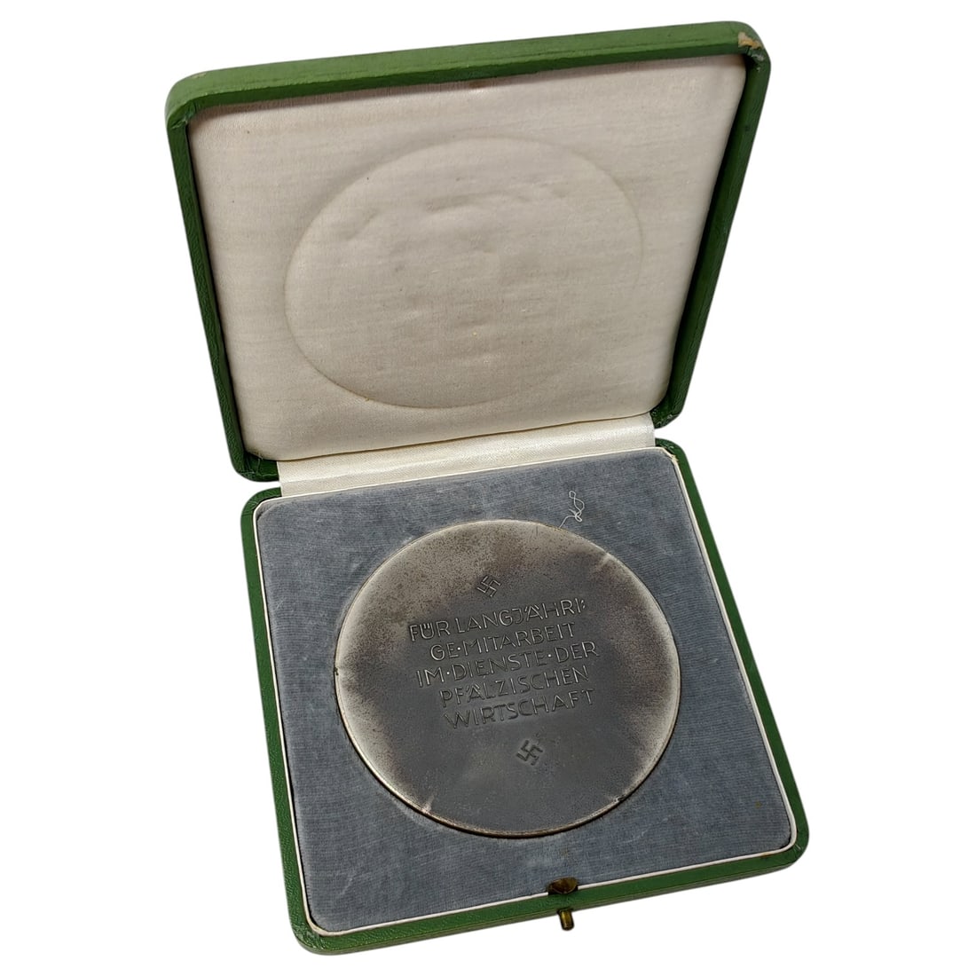 Third Reich Cased Table Medal Award for Economy Work (1 of 3)