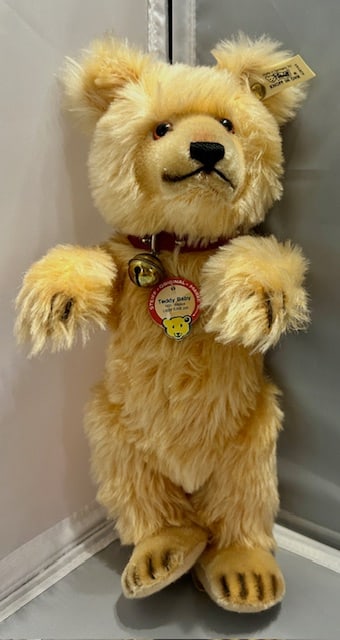 Steiff Teddy Baby 408144: Steiff Teddy Baby 408144Jointed 13" Replica 1931