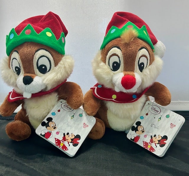 Disney chip & Dale Plush Pair Christmas: Disney chip & Dale Plush Pair Christmas NWT