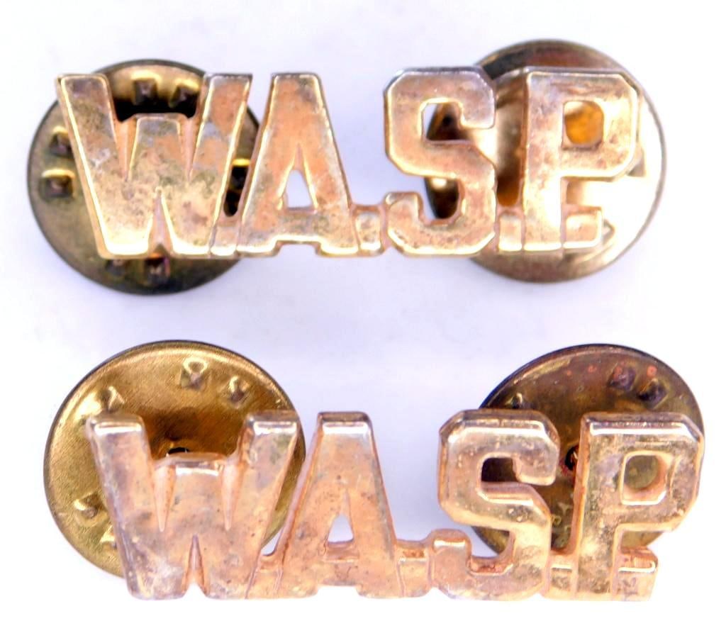Pair of US WWII Air Corps Womens Air Service Pilot WASP Officers Collar Insignia (1 of 2)