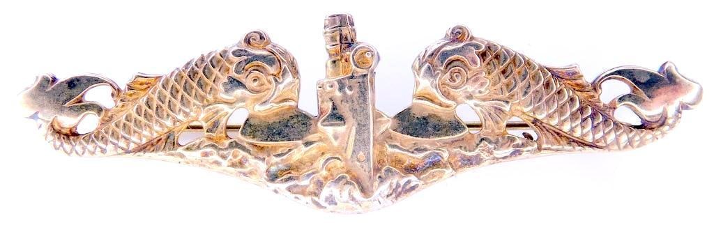 USN WWII Naval Submarine Officers Dolphin Badge (1 of 3)