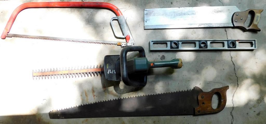 Grouping of Various Saws, Items, and Cutting Tools (1 of 5)