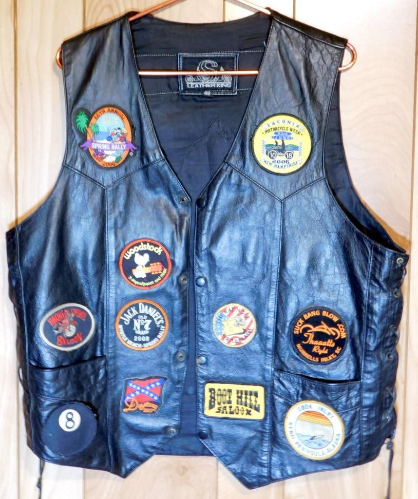 VTX Honda Black Leather Motorcycle Vest w/Patches (1 of 6)