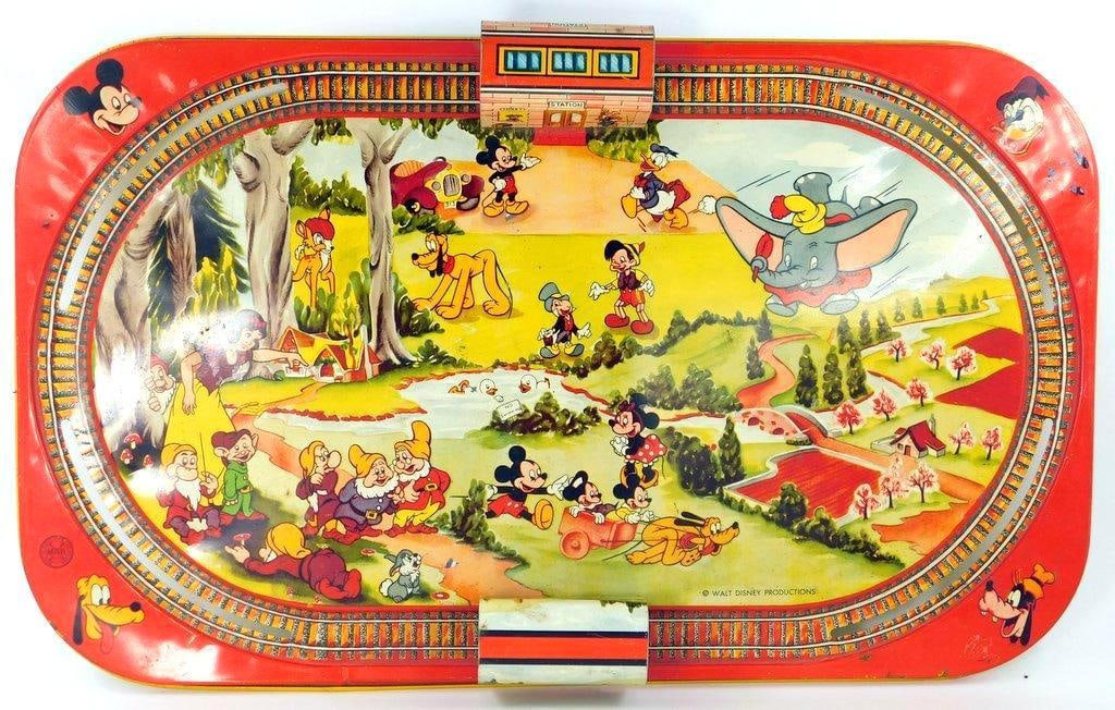 1950's Marx Walt Disney Mickey Mouse Express Tin Train Set (1 of 16)