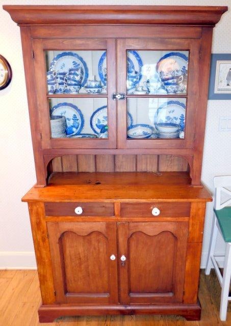 Pennsylvania Dutch Painted Stepback Cupboard (1 of 10)