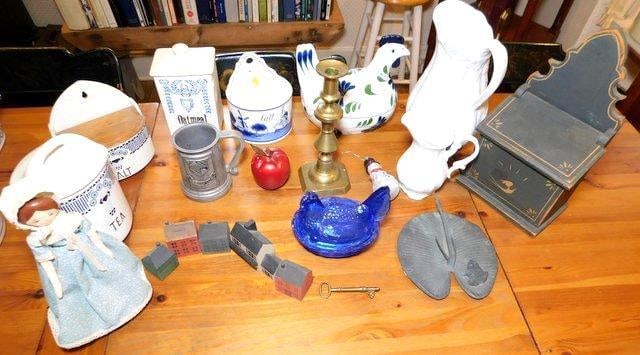 Large Grouping of Collectible Decor Items (1 of 13)
