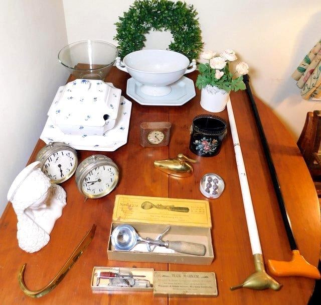 Grouping of Decorative Pieces Including 'New Gem' Ice Cream Scoop: This lot includes New Gem Ice Cream Scoop in original box, Tuck Marker sewing accessories in original box, faux boxwood wreath, porcelain soup tureen (missing ladle), glass centerpiece bowl, bras
